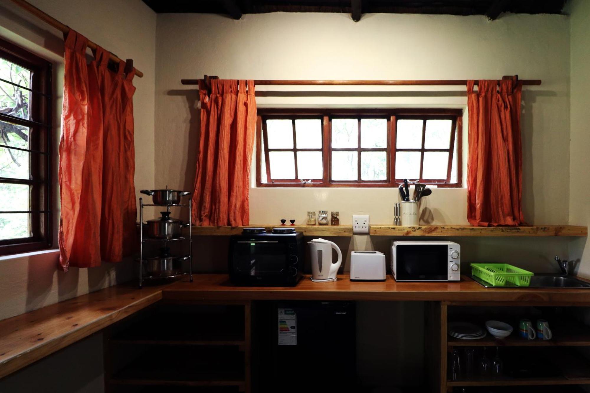 Away With The Fairies Nature Lodge And Backpackers Хогсбэк Экстерьер фото