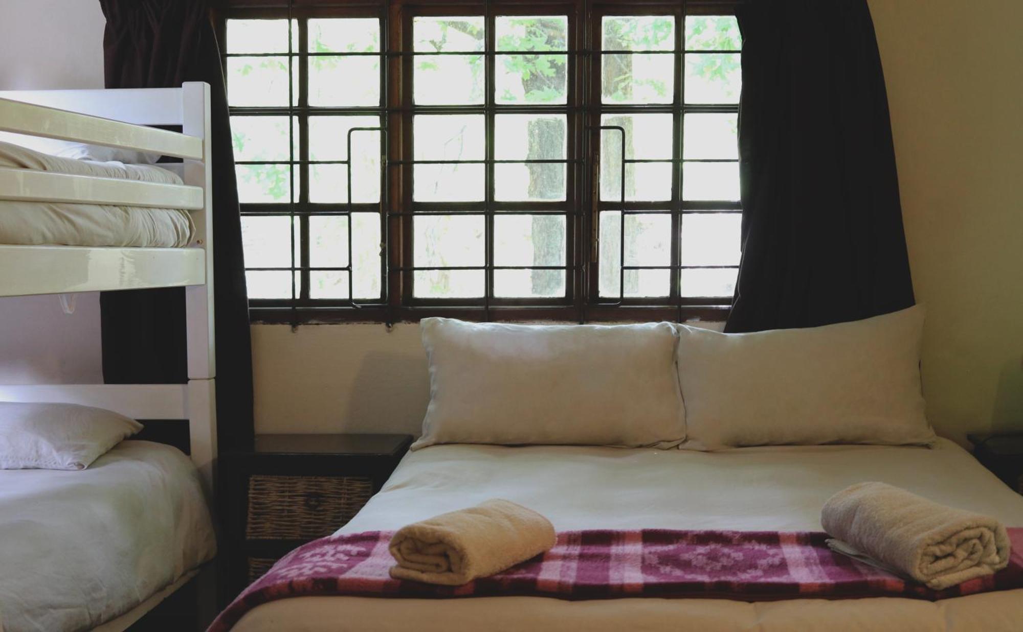 Away With The Fairies Nature Lodge And Backpackers Хогсбэк Экстерьер фото